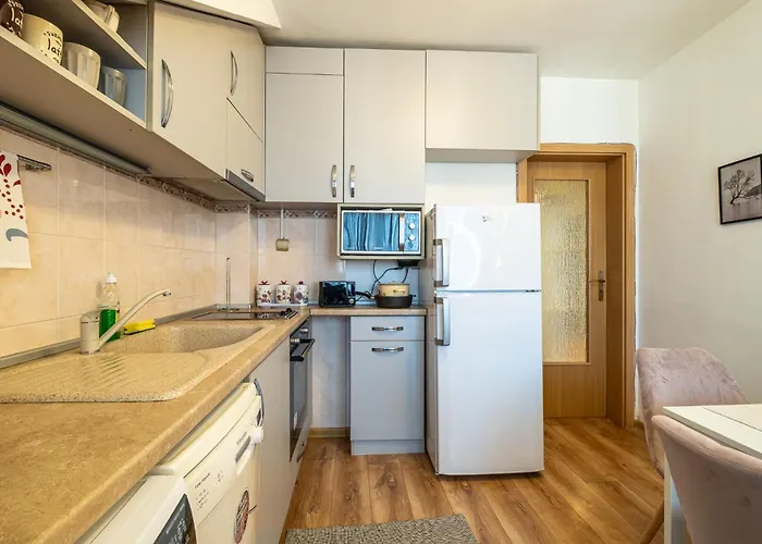 Апартамент 1bdrm Downtown *