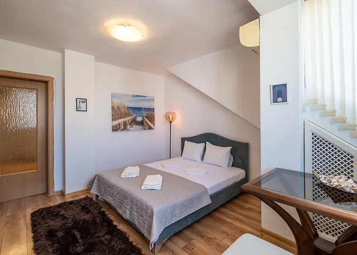 Апартамент 1bdrm Downtown *